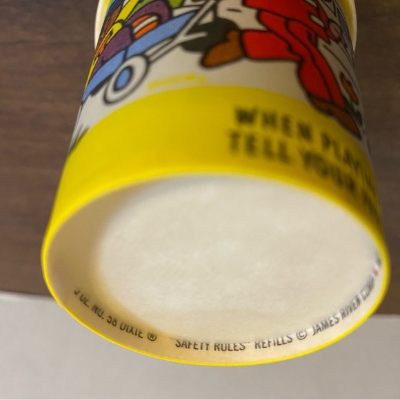 Vintage Dixie Cups 5 Oz "Play Safe" 32 Count Disposable 1986 No Box - Picture 4 of 4